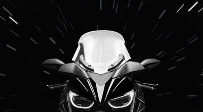 2022-Yamaha-XMax-250-Darth-Vader-Edition-Brazil-Market-2
