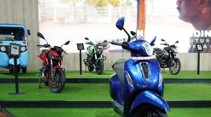 Bajaj-Dominar-Pulsar-NS160-flex-fuel.-3_copy_997x683