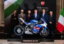 Ducati Panigale V4 Tricolore Italia Breaks Cover, 163 Units Only Ducati Panigale V4 Tricolore Italia