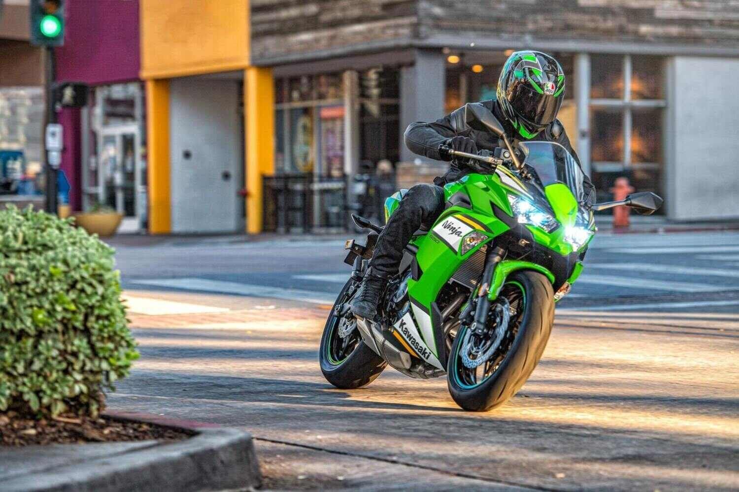 Kawasaki Bikes Discounts and Benefits in Feb 2026 - Details