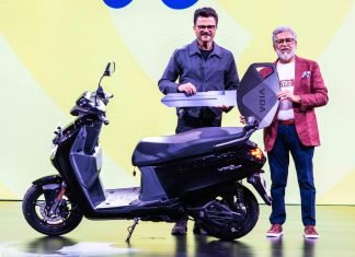 Hero Vida Electric Scooter Sales Cross 1 Lakh Units in CY25 Anil Kapoor with Hero Vida VX2 Electric Scooter