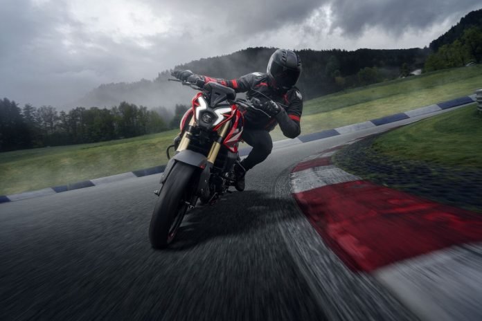 2025 Bajaj Pulsar NS400Z