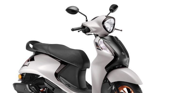 2025 Yamaha Fascino 125 Fi Hybrid