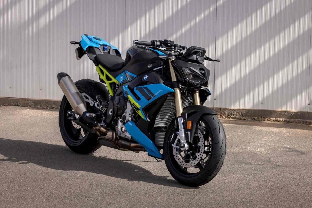 2025 BMW S 1000 R