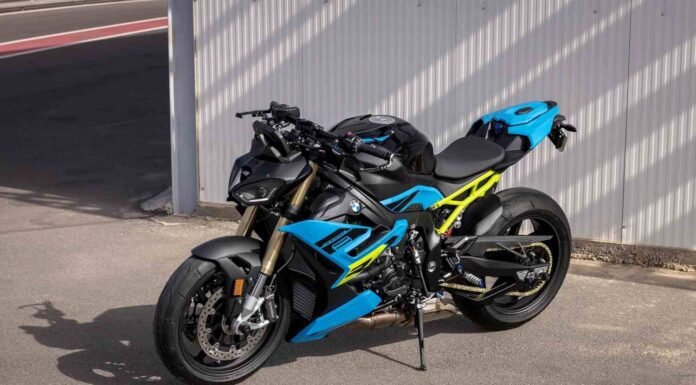 2025 BMW S 1000 R