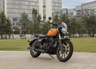 Diwali 2025: Royal Enfield Sales Touch 2.49 Lakh Units in Sep-Oct 2025 Royal Enfield Meteor 350