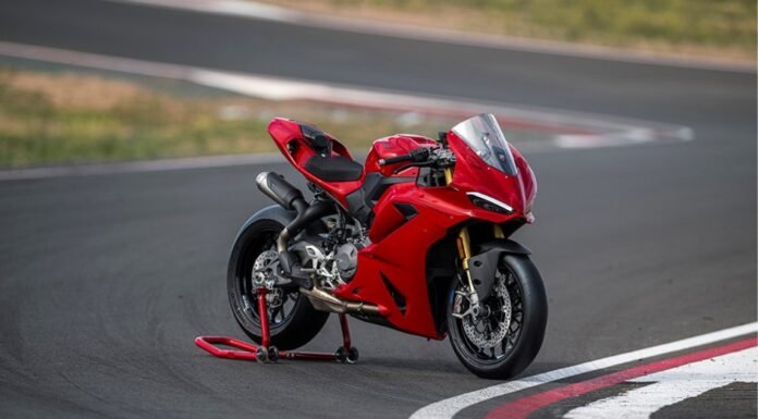 2025 Ducati Panigale V2 2025 Ducati Panigale V2