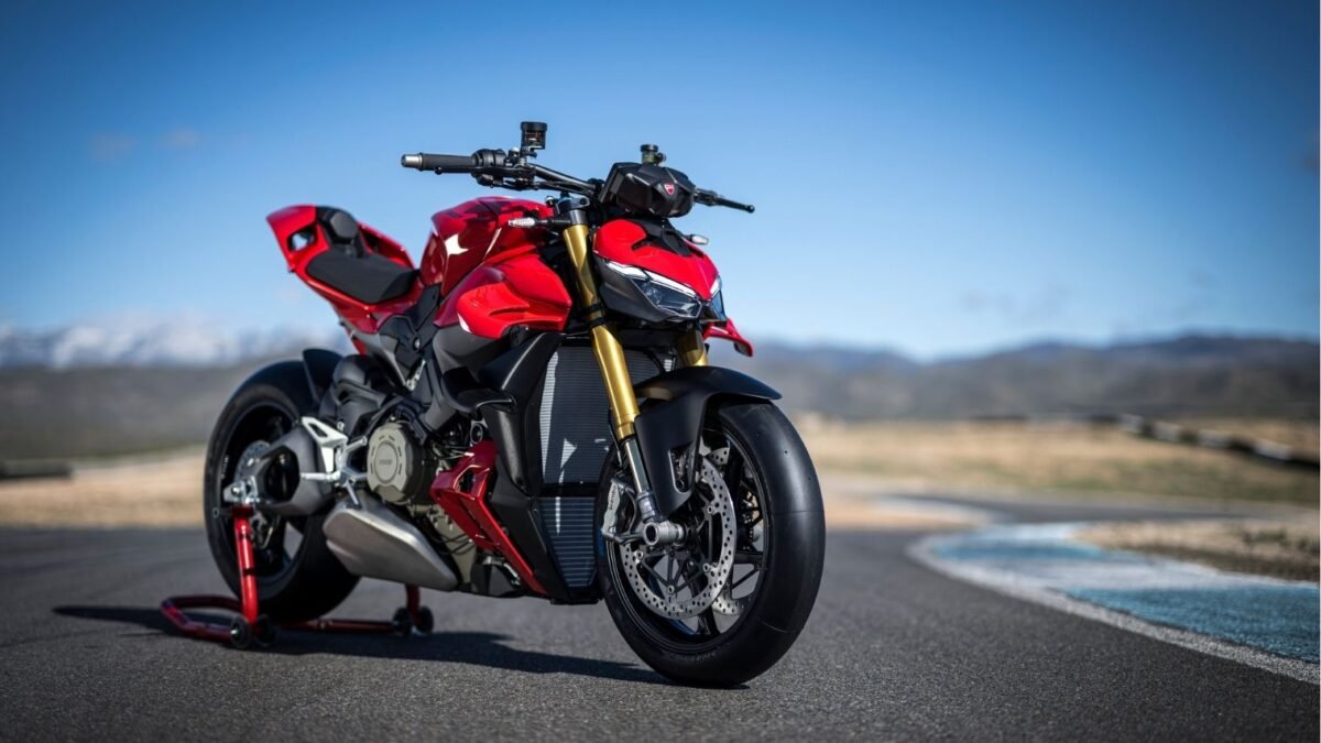 2025 Ducati Streetfighter V4