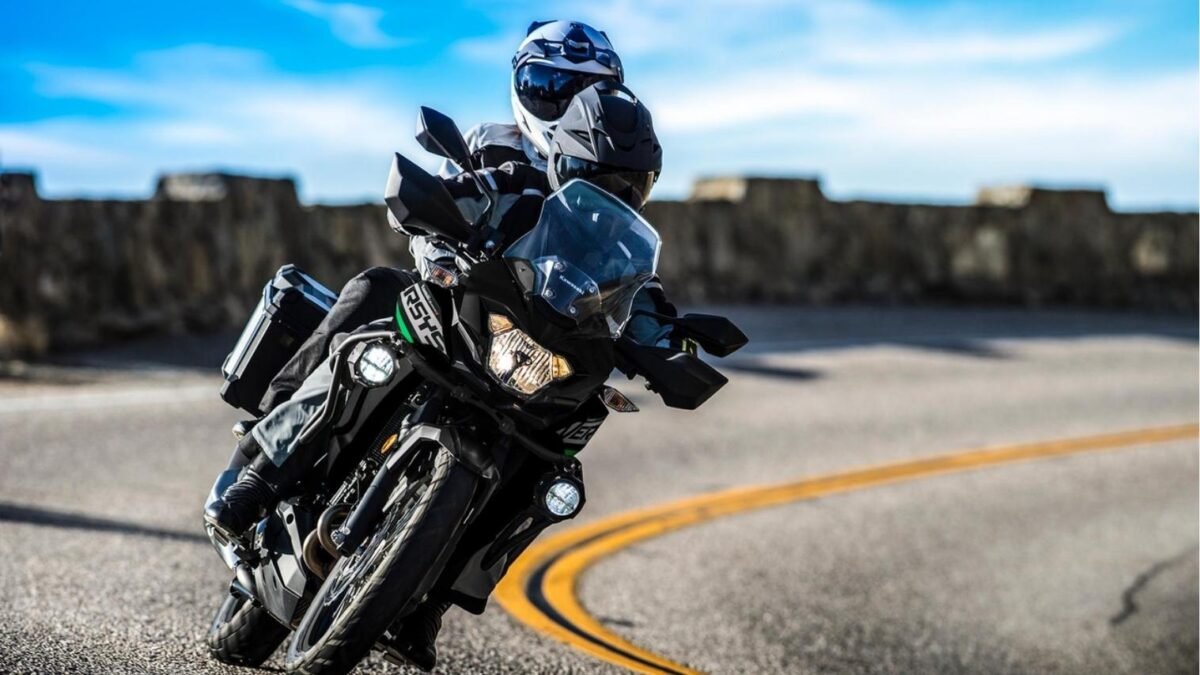 2025 Kawasaki Versys-X 300