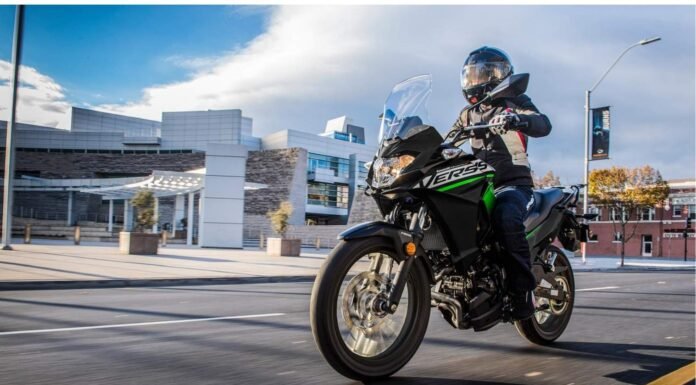 2025 Kawasaki Versys-X 300 2025 Kawasaki Versys-X 300