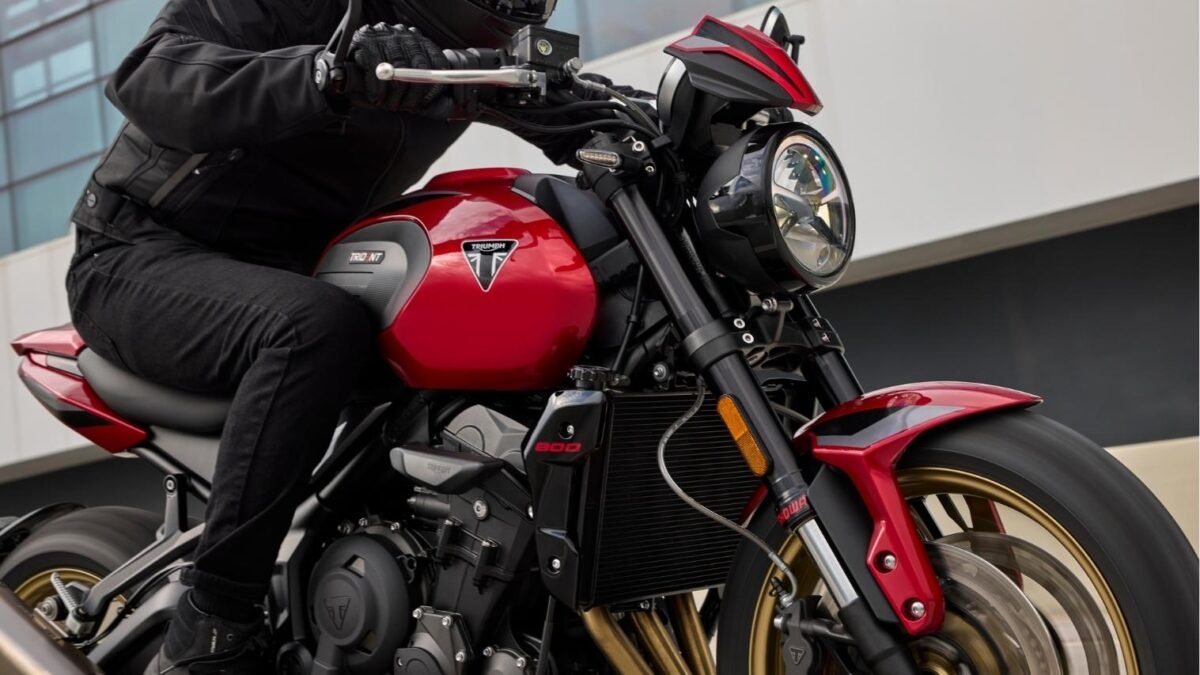 Triumph Trident 800