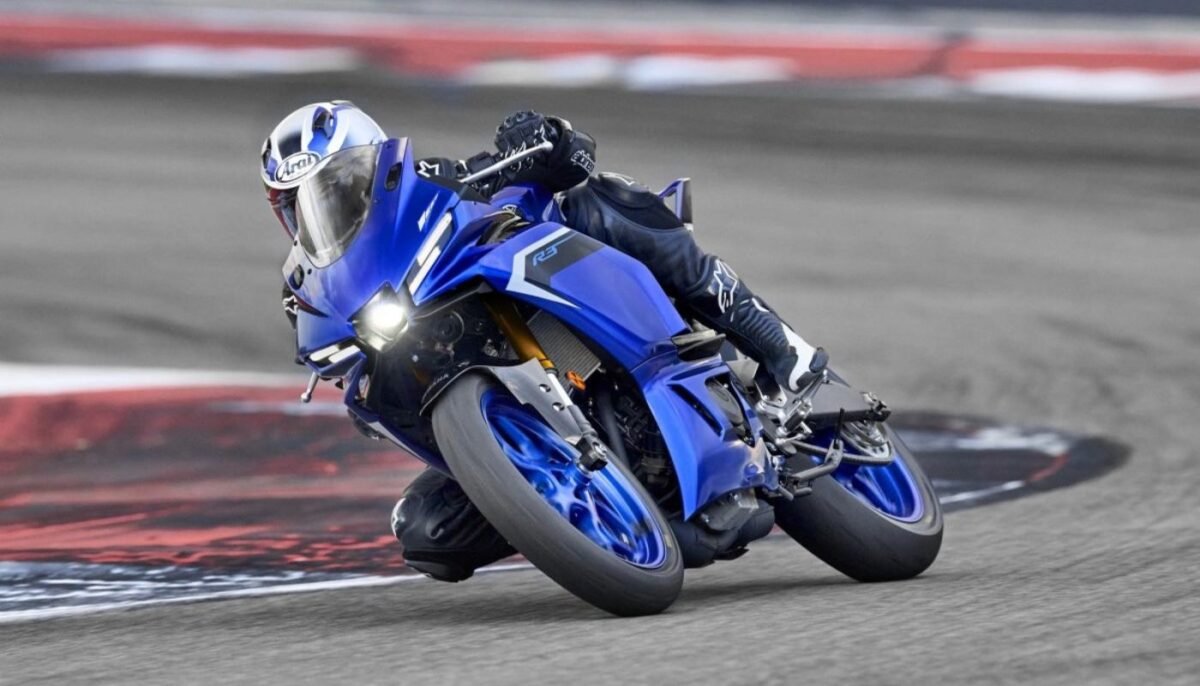 2025 Yamaha R3