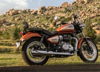Royal Enfield Retails 1 Lakh+ Motorcycles in Nov 2025 Royal Enfield Meteor 350 Sundowner Orange