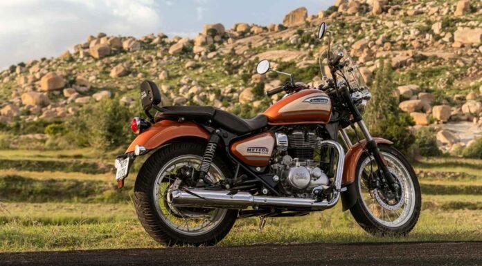 Royal Enfield Meteor 350 Sundowner Orange