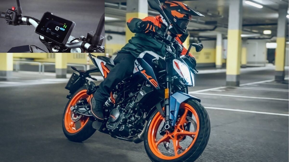 KTM Duke 160 with 5-inch TFT Display