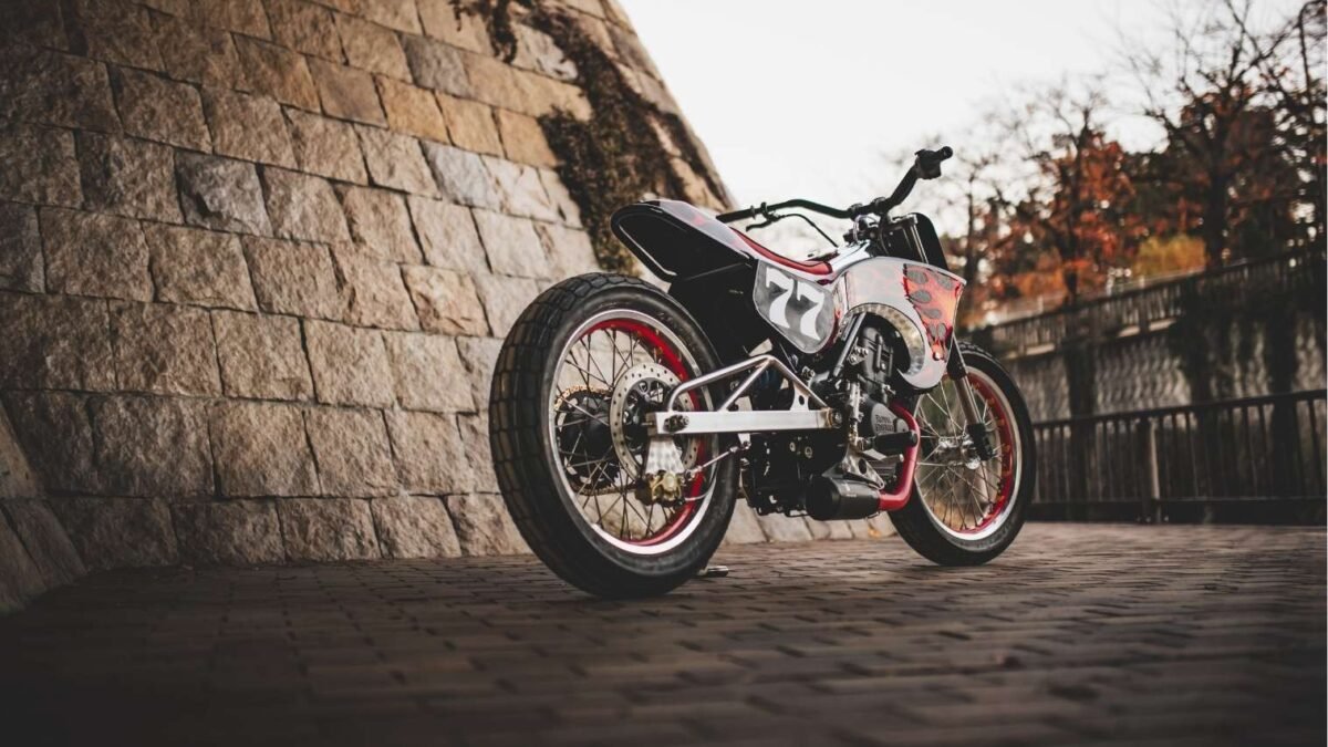Royal Enfield Guerrilla 450 Carolina Reaper