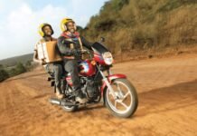 Two-Wheeler Exports All-Time High at 43 Lakh Units in CY 2025 Bajaj Boxer