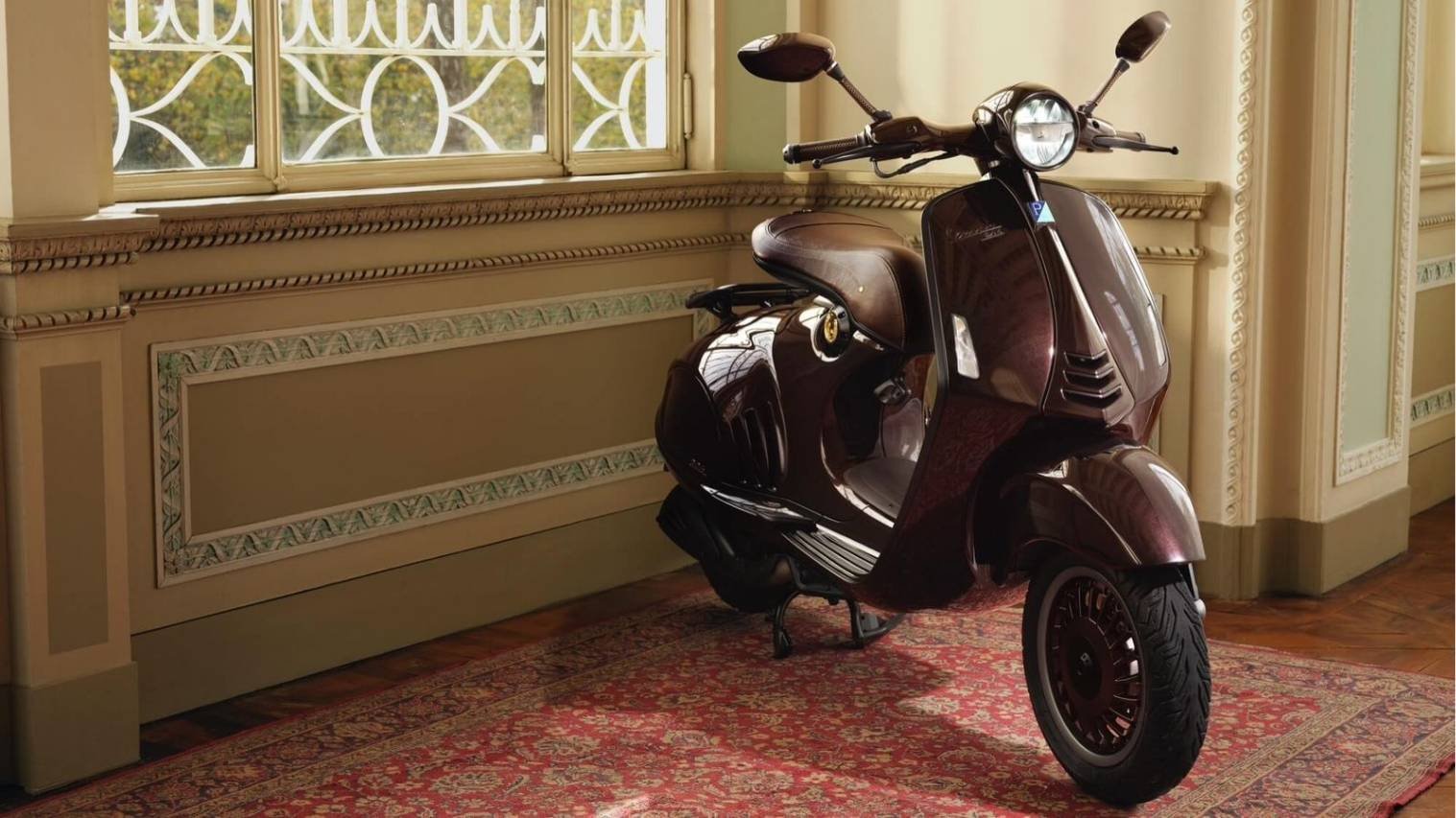 Vespa 946 Horse Limited Edition Breaks Cover