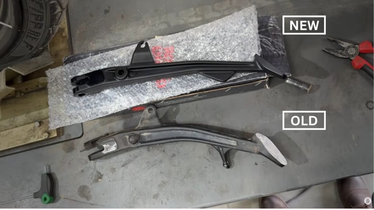 Royal Enfield Himalayan 450 side stand