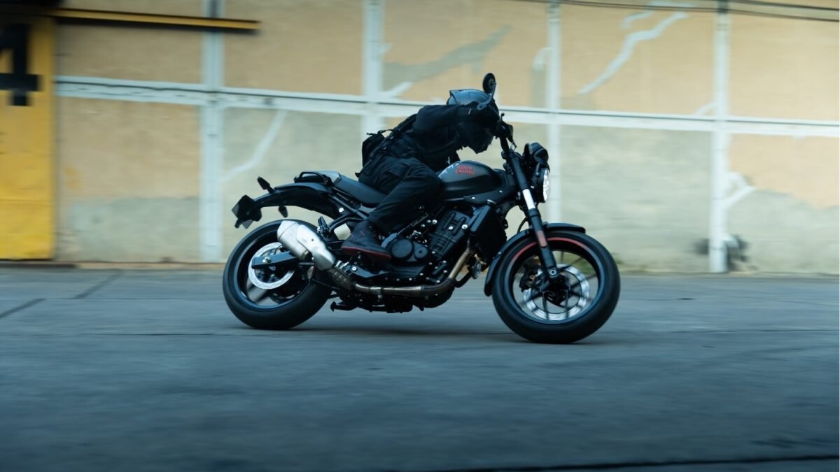 2026 Royal Enfield Guerrilla 450 Apex