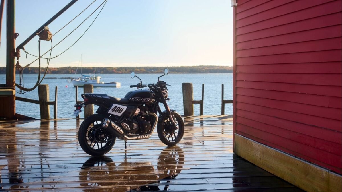 Triumph Tracker 400