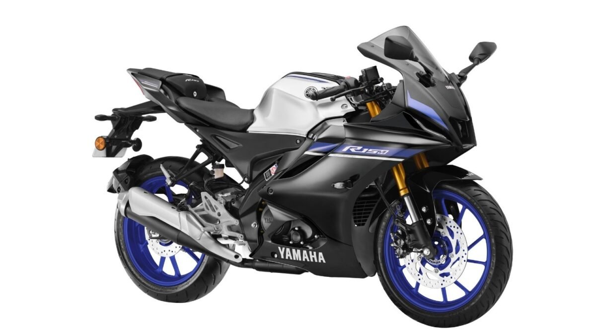 Yamaha R15