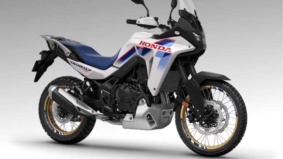 2026 Honda XL750 Transalp E-Clutch