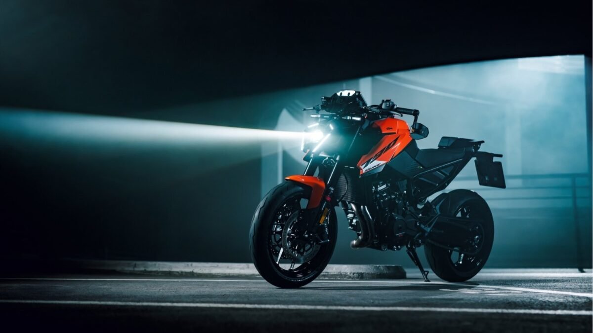 2027 KTM 790 Duke