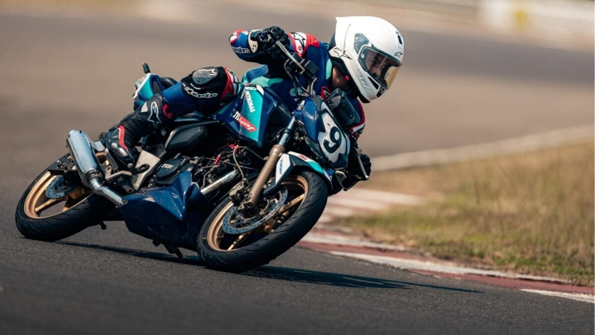 TVS Apache Racing Bike