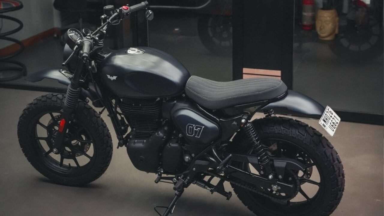 Custom Hunter 350