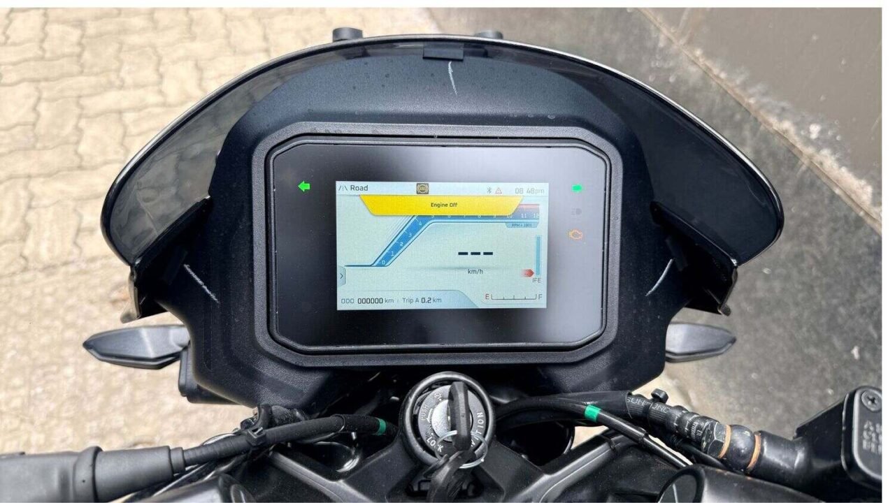 New-Gen Bajaj Pulsar TFT Console