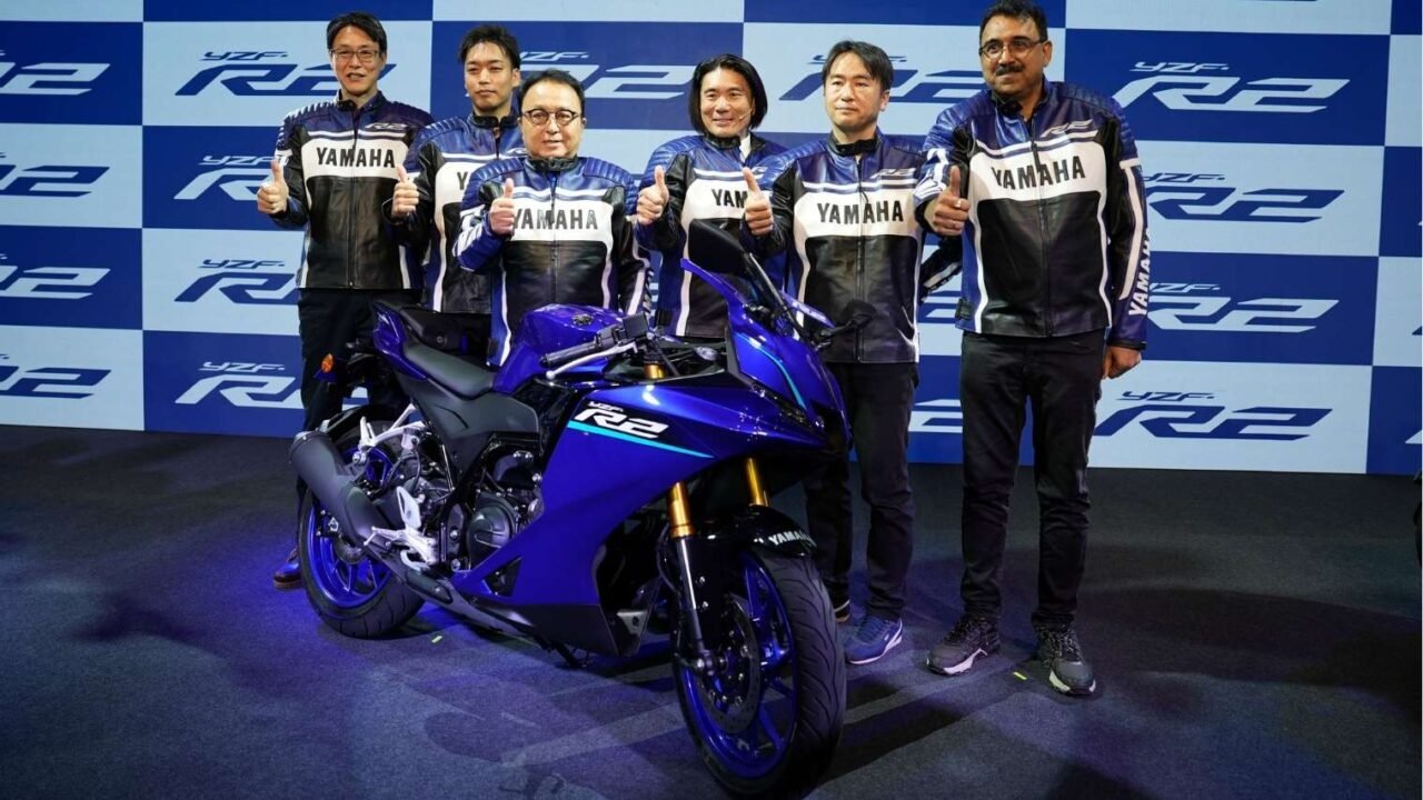 Yamaha R2