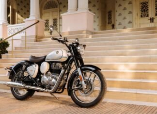 2026 Royal Enfield Classic 350 Signature White Launch Price Rs 2.24 Lakh 2026 Royal Enfield Classic 350 Signature White