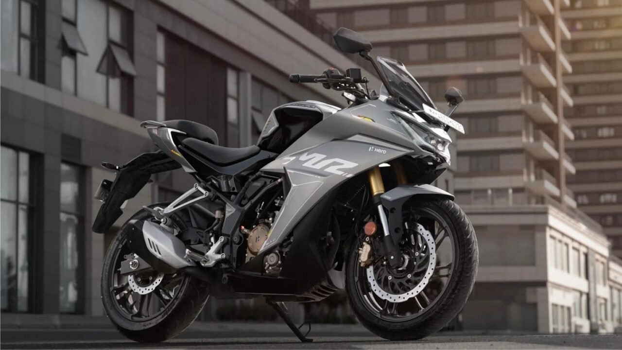 Karizma XMR 210