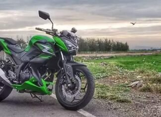 Kawasaki Z300 Showcased in India, Launch on Oct 20 Kawasaki Z300