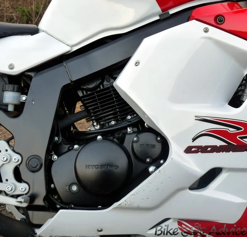 Engine Hyosung GT250R Review BikeAdvice