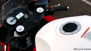 Hyosung GT250R Review BikeAdvice 41 Copy