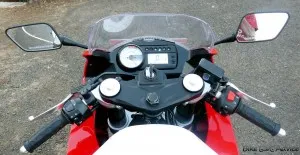 Hyosung GT250R Review BikeAdvice 48 Copy