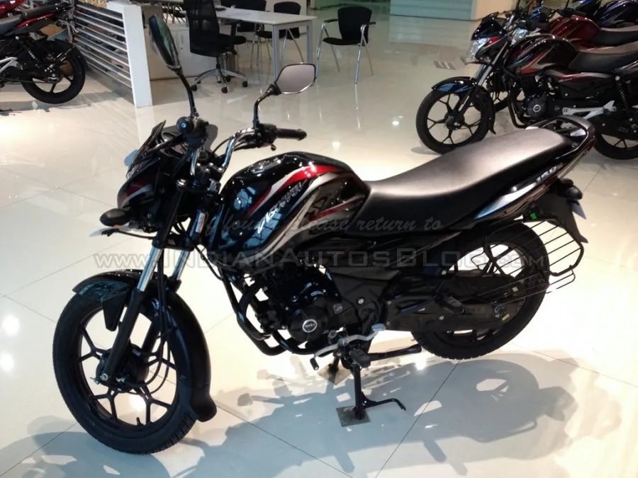 New Bajaj Discover 150S Pics