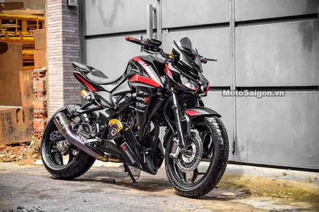 Kawasaki Z1000 Look Alike Bajaj Pulsar 200NS A
