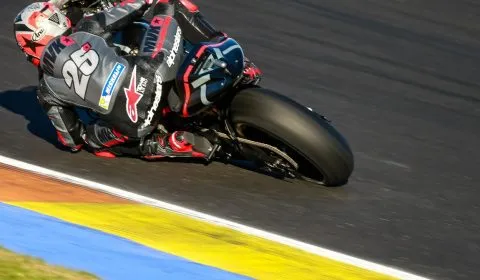 MotoGP Yamaha Maveric Vinales 2