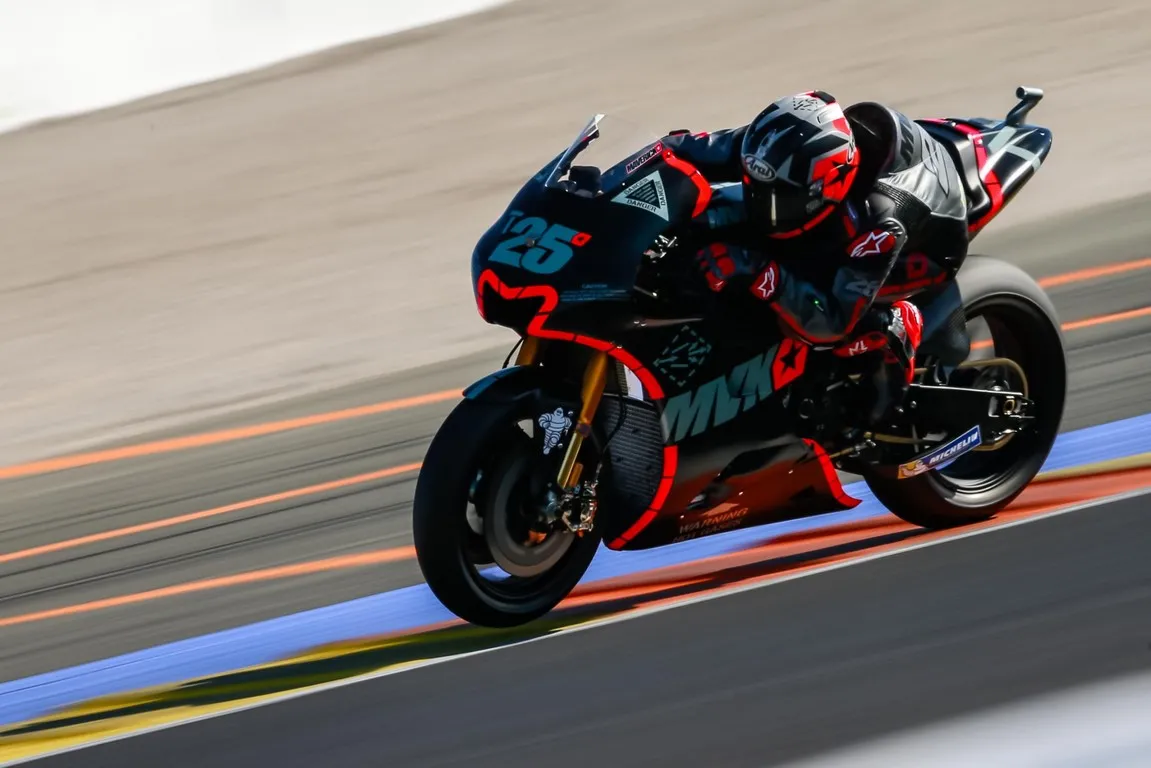 MotoGP Yamaha Maveric Vinales